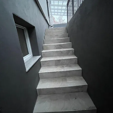 Gemuetliches Und Schoenes Keller Geschoss K1 *