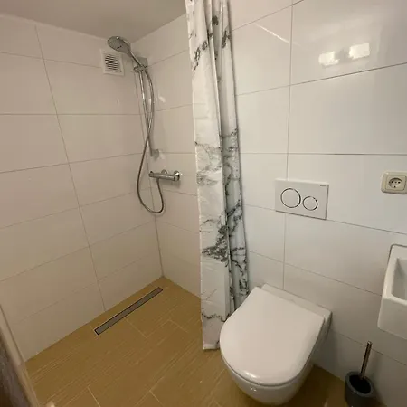 Ubytování v soukromí Gemuetliches Und Schoenes Keller Geschoss K1 Hassloch (Hessen)